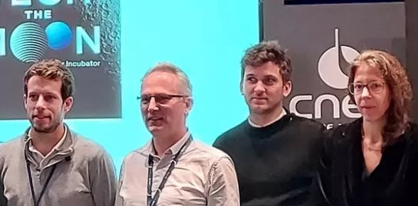 TechTheMoon – 1e promo