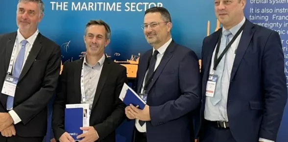 Siganture convention pôles mer / IAC2022